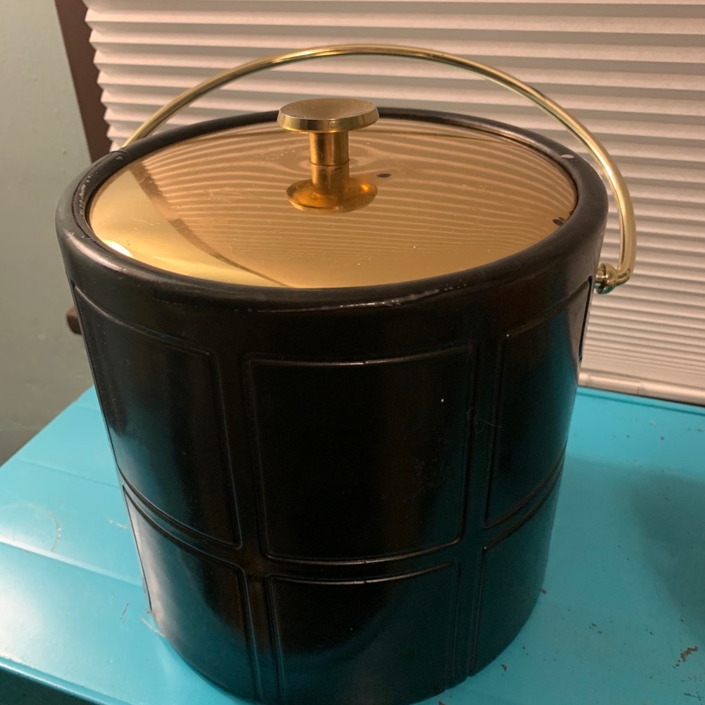 Kraftware Ice Bucket w/ tongs.